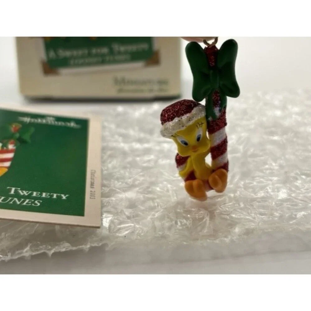 Hallmark Keepsake Ornament miniature 2003 A Sweet for Tweety Looney Tunes NOB